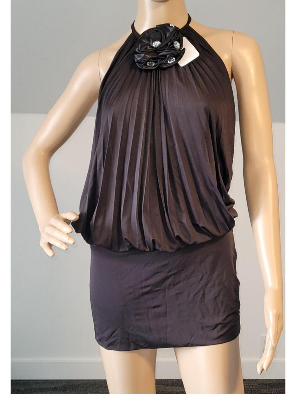 Sexy Women Black Dressy Blouse Stretch Tunic with Floral Accent Backless Medium